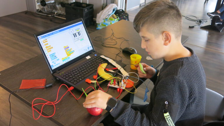 Jugendatlas Online und Digitales 2 768x432