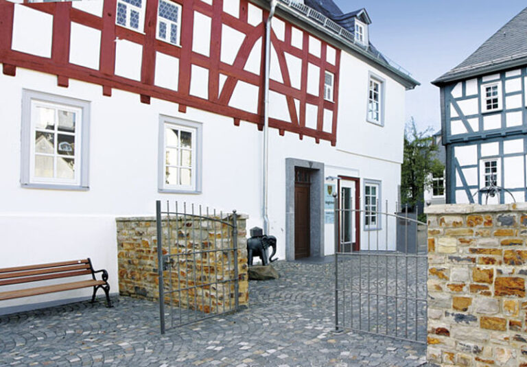 csm Retusche Aussenansicht Bu  cherei 14d49fbf2a 768x535